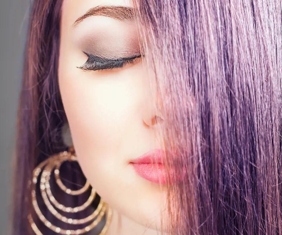 professional-hair-color-manufacturers-girl