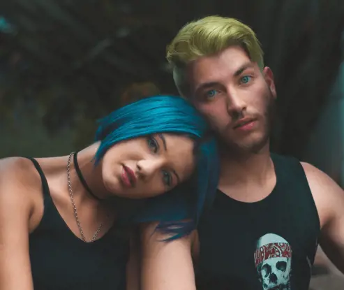 Semi permanent hair color