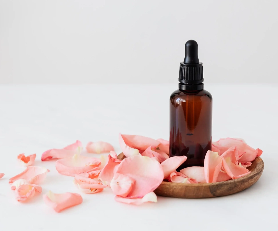 Hydrating antibacterial skin care with rosehip oil